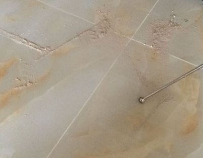 定襄瓷砖空鼓维修公司分享粘合剂选择不当在瓷砖铺贴过程中可能导致以下问题