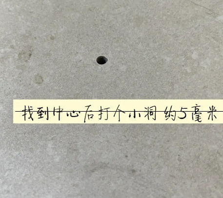 定襄瓷砖空鼓维修公司专业解答在瓷砖铺贴过程中，如果砂料搅拌不均匀，将会带来以下问题